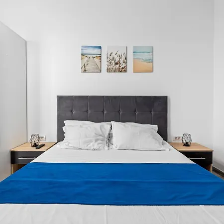Azure Bliss Apartman *